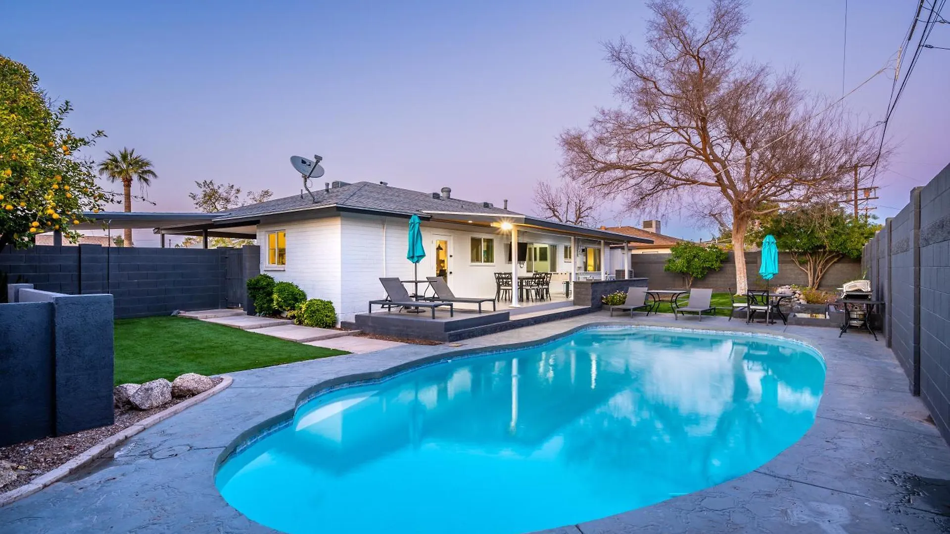 Cambridge By Porter Modern Home Wheated Pool Near El Dorado Park In سكوتسدايل