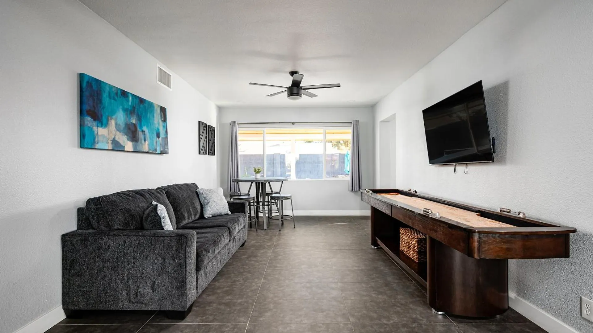 Cambridge By Porter Modern Home Wheated Pool Near El Dorado Park In سكوتسدايل